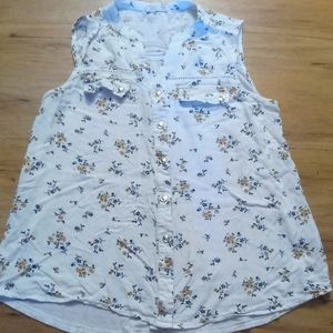 Floral button up no sleeve